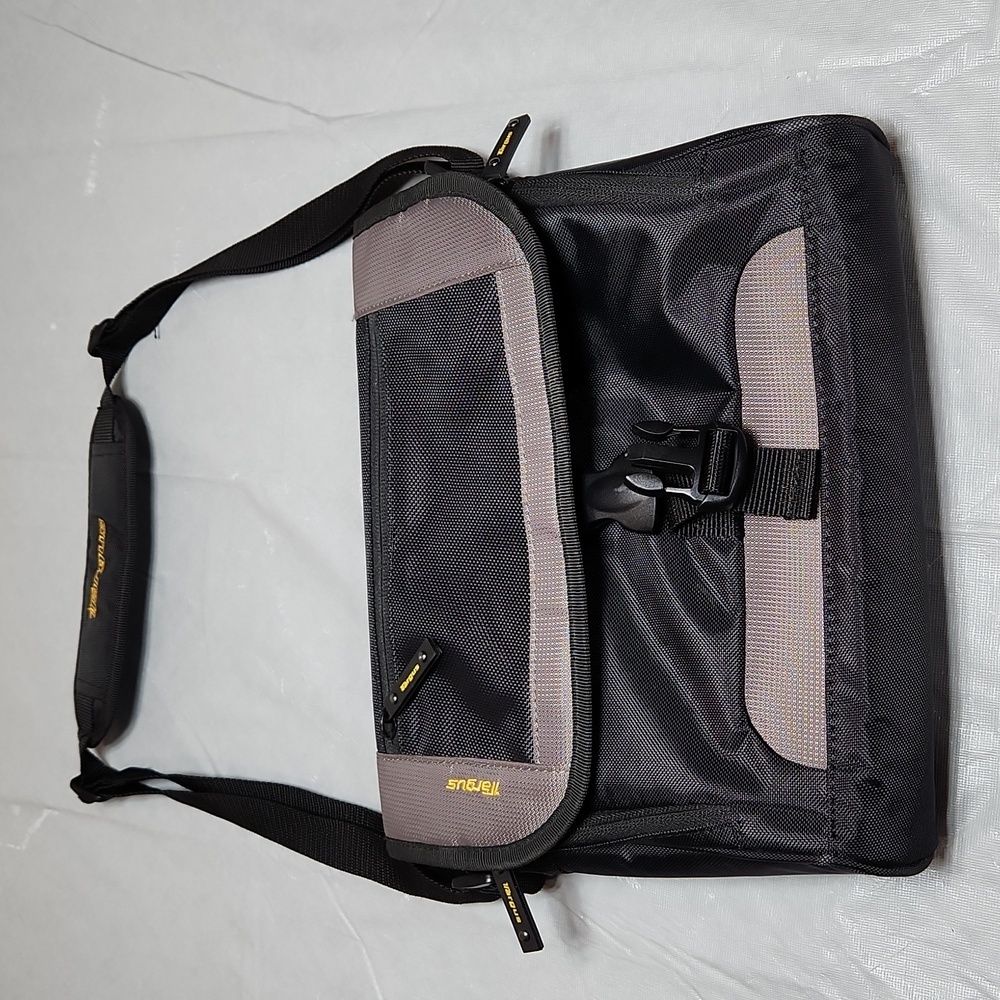 Targus 10.5" Tablet bag